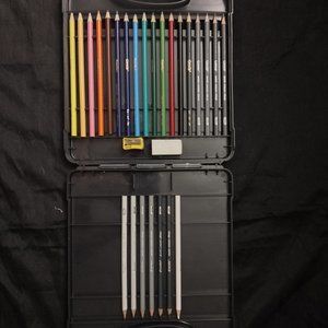 HALLMARK Color Pencils and Sketch Set
